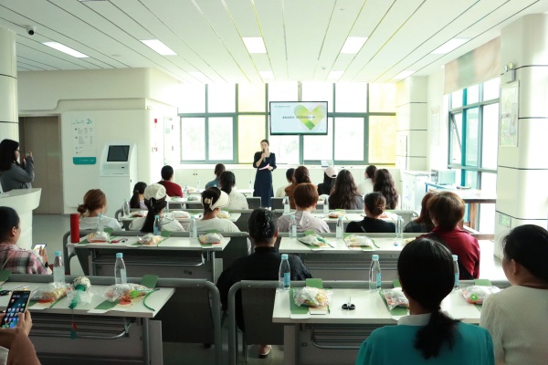 жĸͬ|ԺĸH(ji)}ӈAMek!